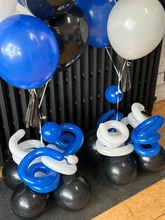 Load image into Gallery viewer, squiggle balloon bouquet organic base with black blue white balloons