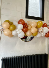Load image into Gallery viewer, Safari Balloon Garland - Organics on the fly
