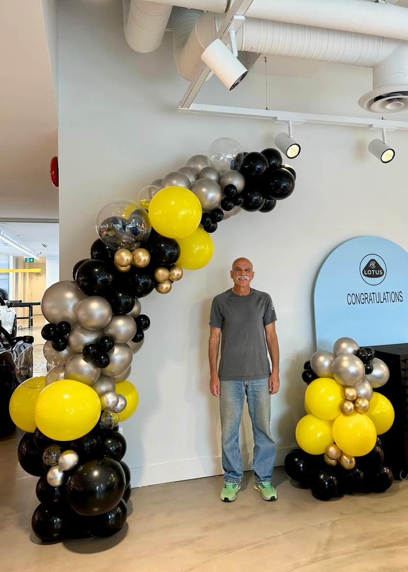 8ft Stylish Organic Half Balloon Arch 
15