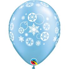 Load image into Gallery viewer, Snowflakes &amp; Circles 11&quot; Balloons
